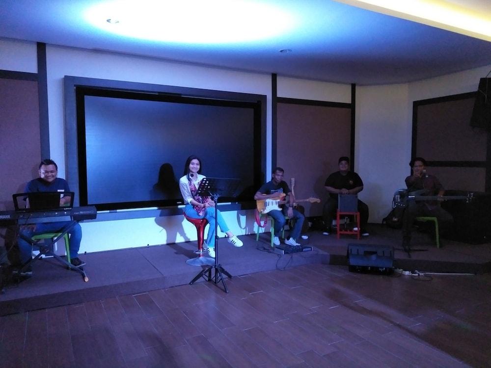 Dk Belstar Hotel Belitung Tanjung Pandan Esterno foto